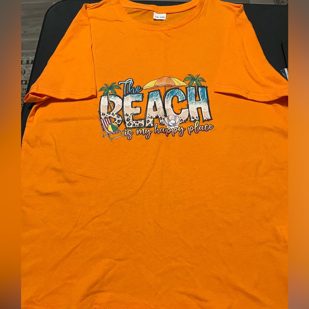 🌹Handmade Kids T-Shirt “ The‎ Beach Is My Happy Place Never worn. NWOT